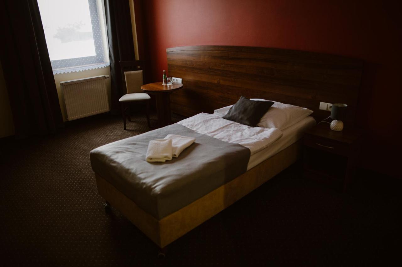 Hotel Ab Tychy Dış mekan fotoğraf